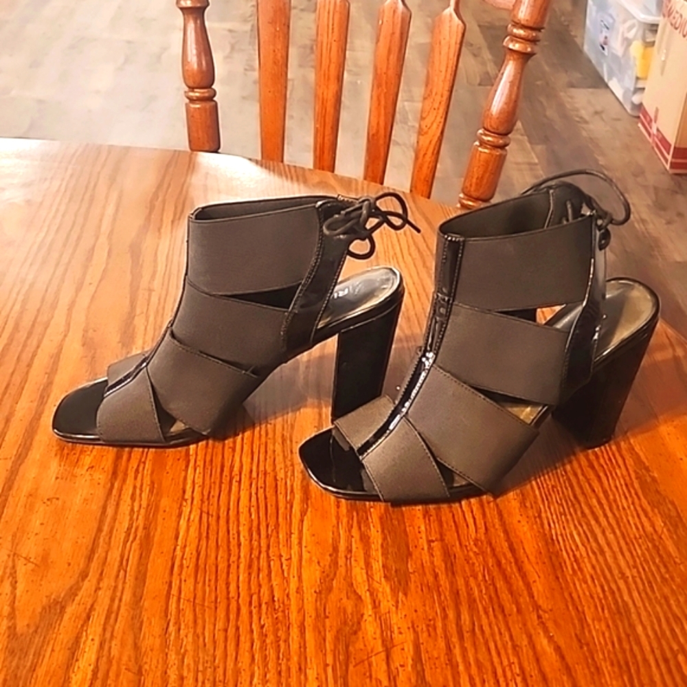 Rialto Black Laced Dress Sandals